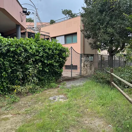 Parco Dei Pini شقة توري ديل أورسو